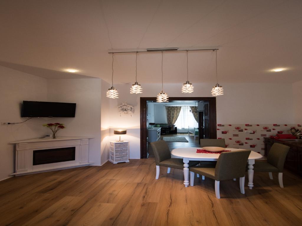 Luxury Central Apartment In Sibiu Bagian luar foto